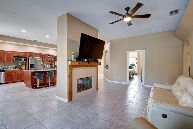256 SW Ridgecrest Drive, Port St. Lucie, FL 34953