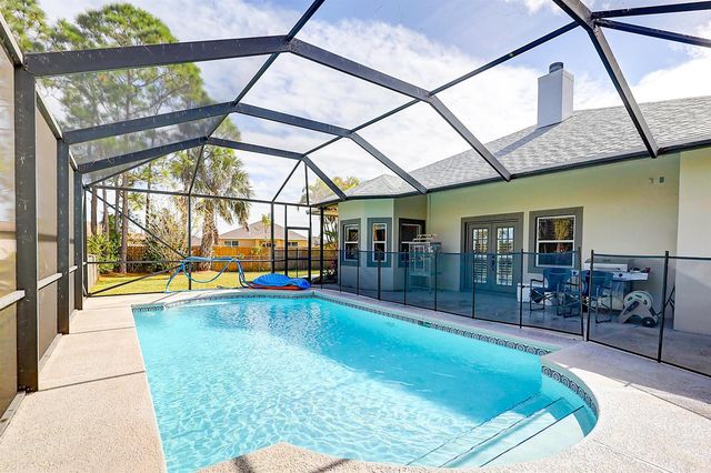 256 SW Ridgecrest Drive, Port St. Lucie, FL 34953