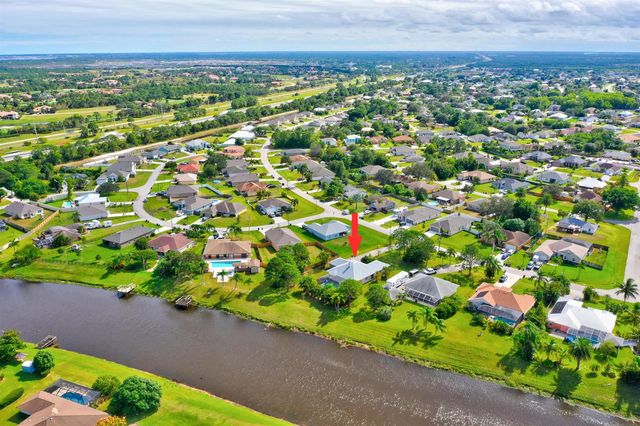 256 SW Ridgecrest Drive, Port St. Lucie, FL 34953