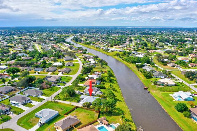 256 SW Ridgecrest Drive, Port St. Lucie, FL 34953