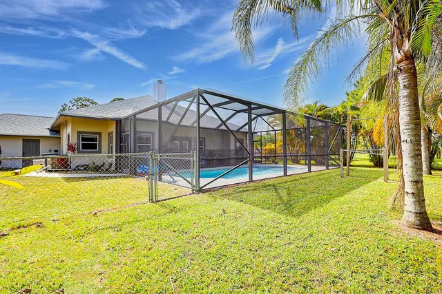 256 SW Ridgecrest Drive, Port St. Lucie, FL 34953