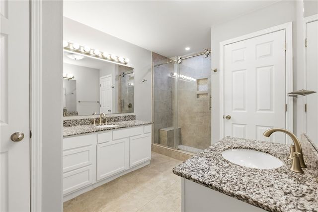 6 Linfield Lane, Bella Vista, AR 72715
