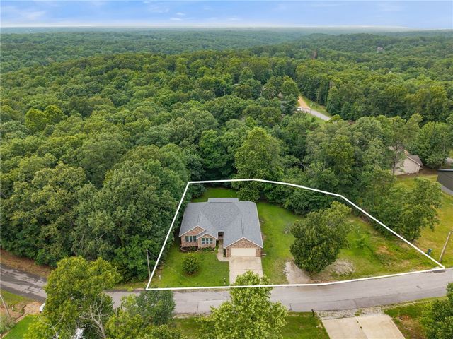 6 Linfield Lane, Bella Vista, AR 72715