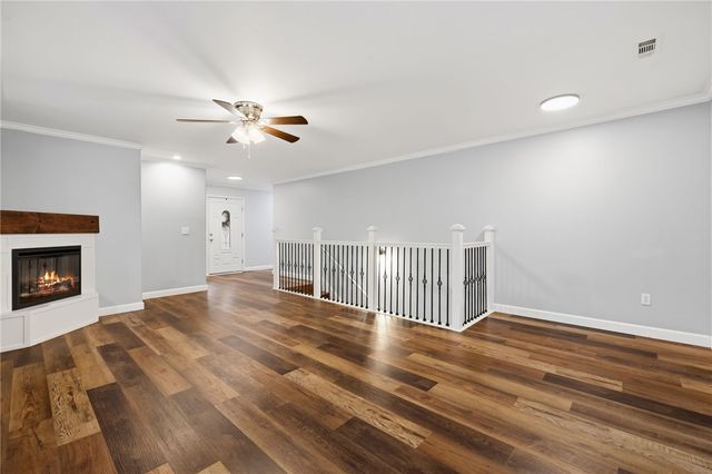 6 Linfield Lane, Bella Vista, AR 72715