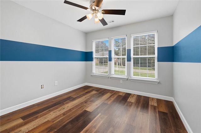 6 Linfield Lane, Bella Vista, AR 72715