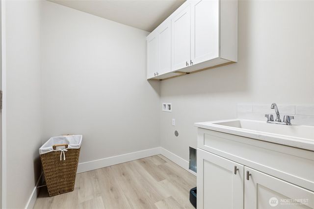 4208 W Sandy Ct, Moses Lake, WA 98837