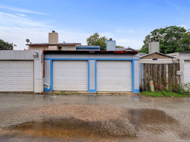 6903 Stockport Drive, San Antonio, TX 78239