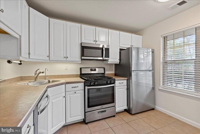 23 SYCAMORE CT, Lawrenceville, NJ 08648