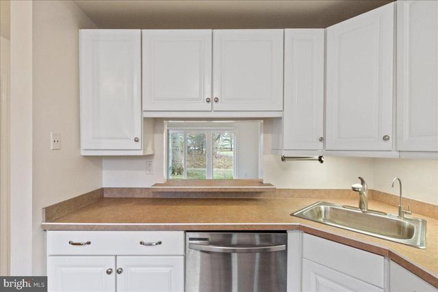 23 SYCAMORE CT, Lawrenceville, NJ 08648