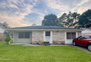 3607 Pentagon Avenue, Pascagoula, MS 39581
