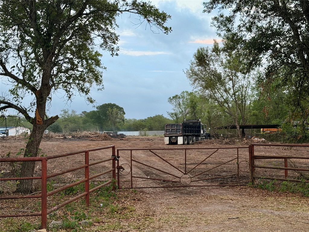 0 Berry Rd, Pearland, TX 77584