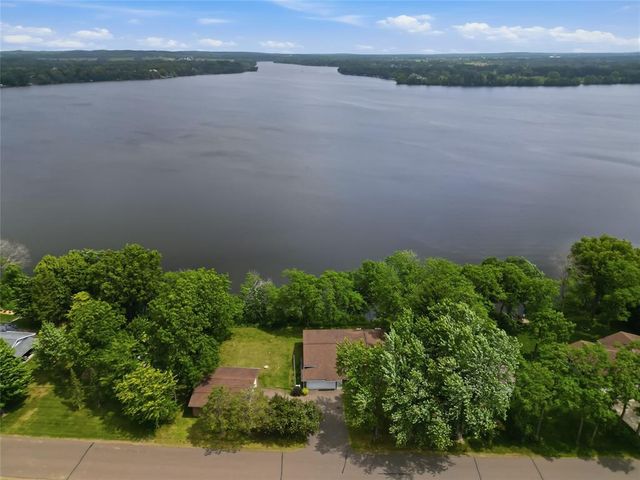15496 93rd Avenue, Chippewa Falls, WI 54729