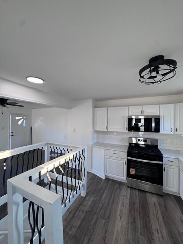 3944 S Grover Avenue, Hammond, IN 46327