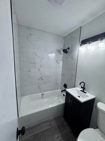 3944 S Grover Avenue, Hammond, IN 46327