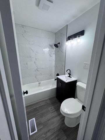 3944 S Grover Avenue, Hammond, IN 46327