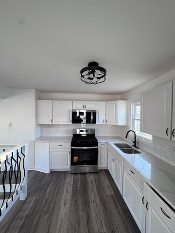 3944 S Grover Avenue, Hammond, IN 46327