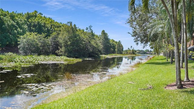 1492 Veracruz Lane 4-4, Weston, FL 33327