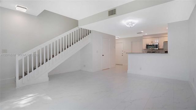 1492 Veracruz Lane 4-4, Weston, FL 33327