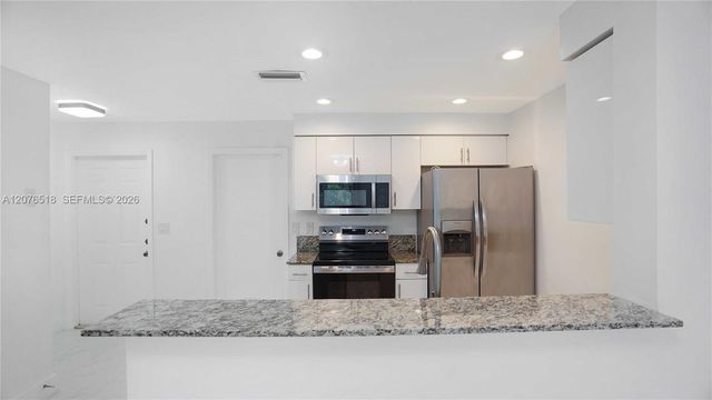 1492 Veracruz Lane 4-4, Weston, FL 33327