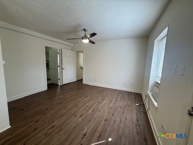 527 W San Antonio Street 2, San Marcos, TX 78666