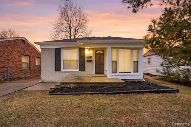 12843 Lenore, Redford, MI 48239