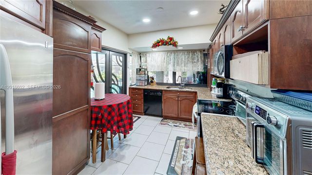 10900 SW 177th Ter, Miami, FL 33157