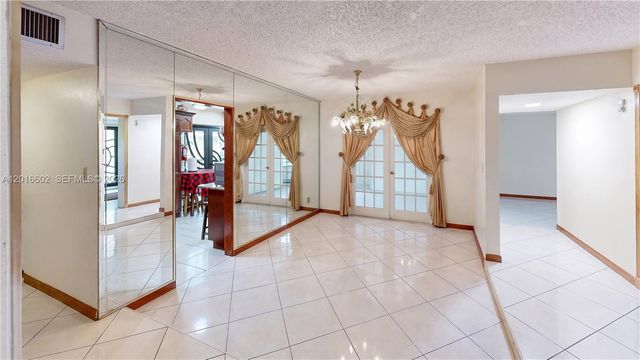 10900 SW 177th Ter, Miami, FL 33157