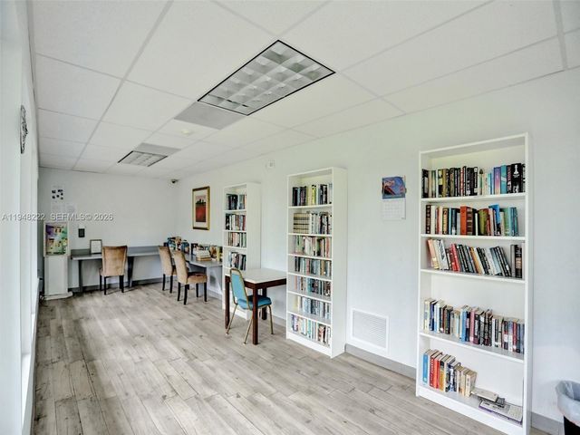 2771 Taft St 409, Hollywood, FL 33020