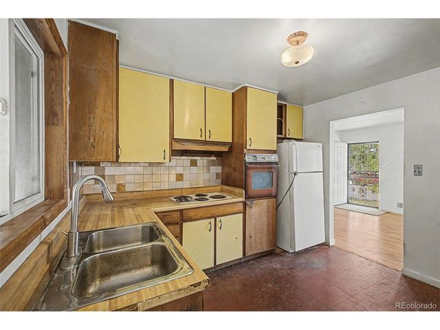 10693 Loren Ln, Denver, CO 80233