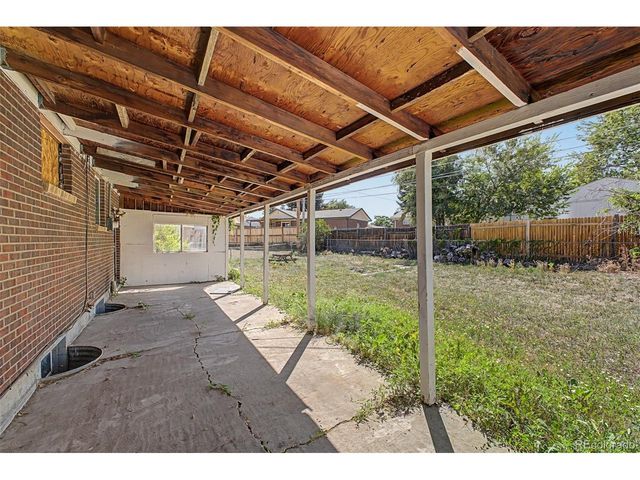 10693 Loren Ln, Denver, CO 80233