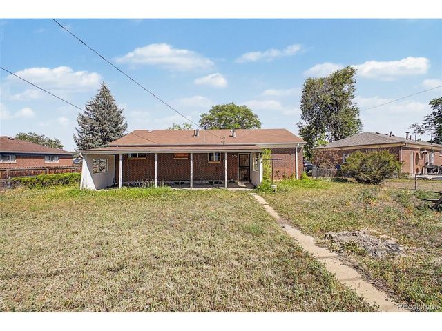 10693 Loren Ln, Denver, CO 80233