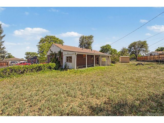 10693 Loren Ln, Denver, CO 80233