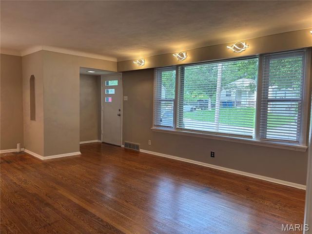 3649 E Edgar Avenue, Bel Ridge, MO 63121