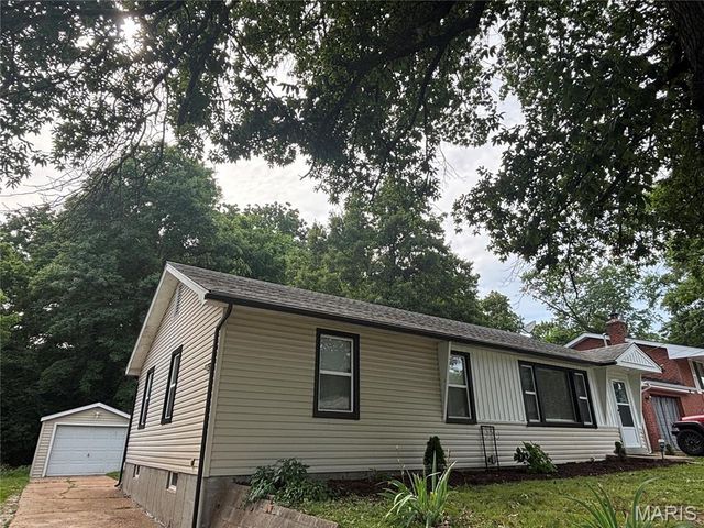 3649 E Edgar Avenue, Bel Ridge, MO 63121