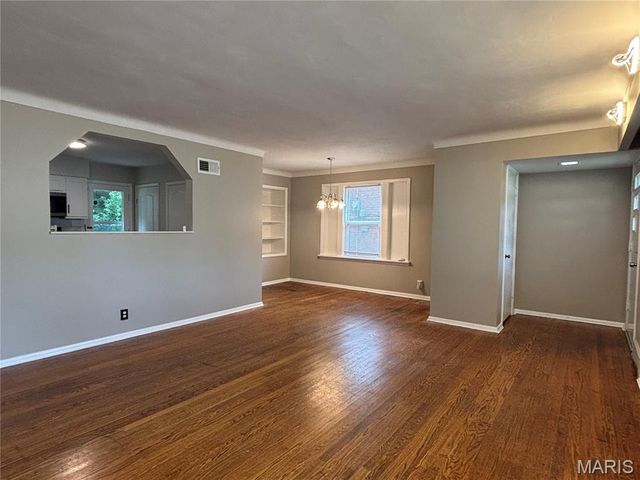 3649 E Edgar Avenue, Bel Ridge, MO 63121
