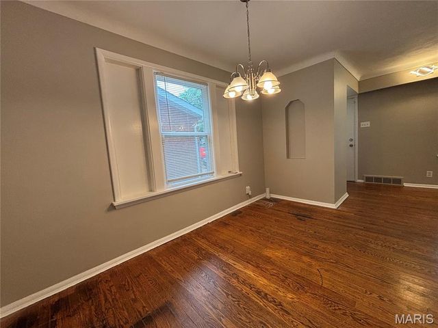 3649 E Edgar Avenue, Bel Ridge, MO 63121