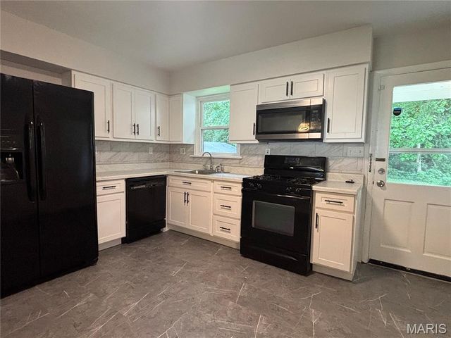 3649 E Edgar Avenue, Bel Ridge, MO 63121