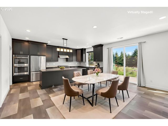 1023 SPIRIT LAKE Hwy, Castle Rock, WA 98611