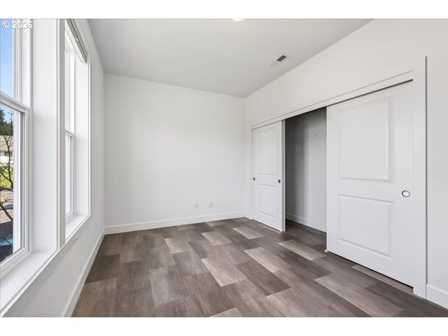 1023 SPIRIT LAKE Hwy, Castle Rock, WA 98611