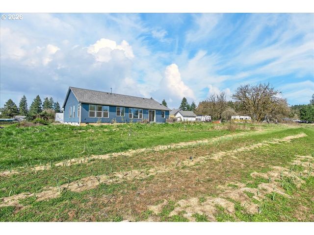 1023 SPIRIT LAKE Hwy, Castle Rock, WA 98611