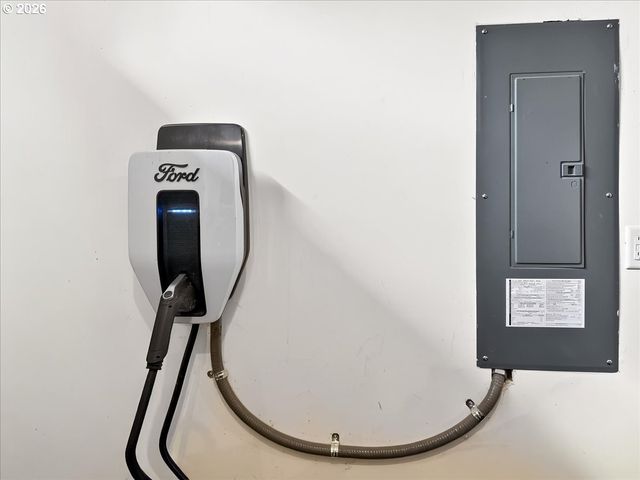 1023 SPIRIT LAKE Hwy, Castle Rock, WA 98611