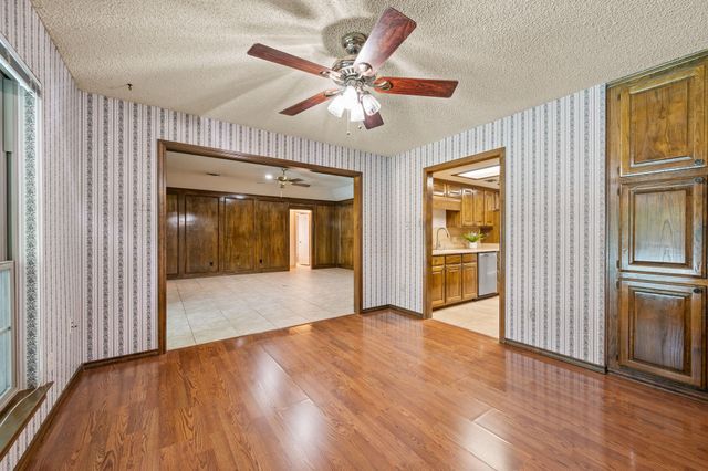 4321 Waycross Drive, Arlington, TX 76016