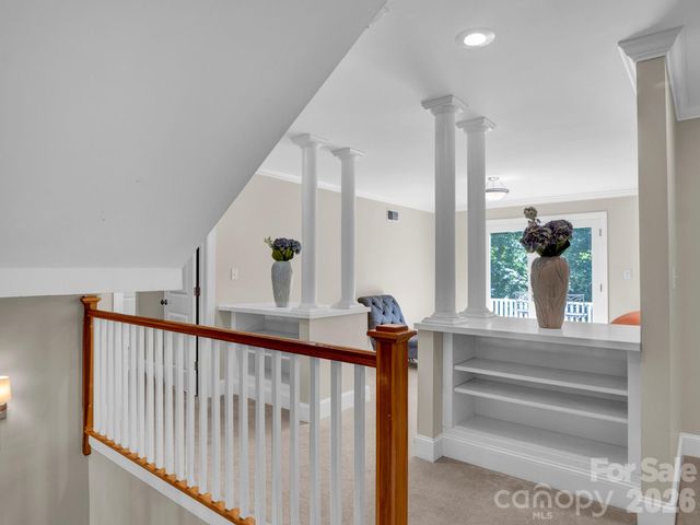 209 37th Avenue Place NW, Hickory, NC 28601