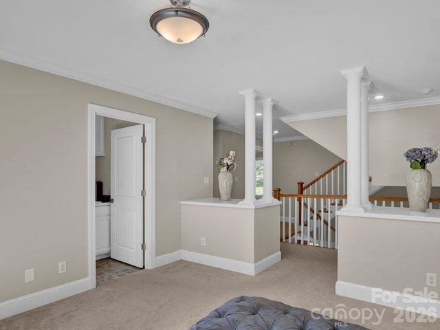 209 37th Avenue Place NW, Hickory, NC 28601