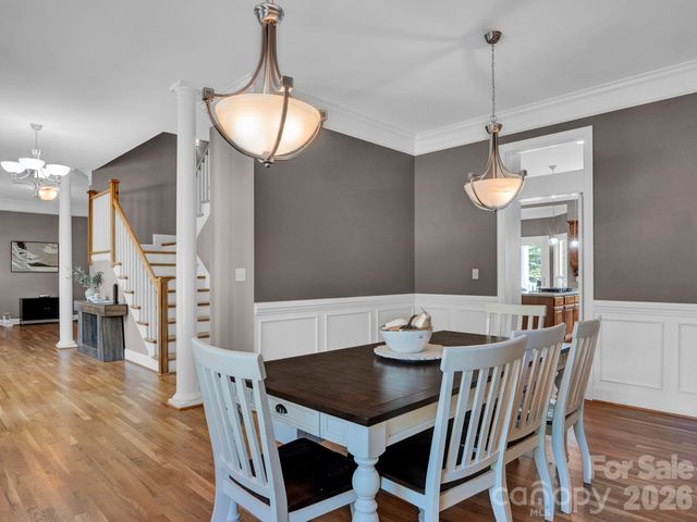 209 37th Avenue Place NW, Hickory, NC 28601