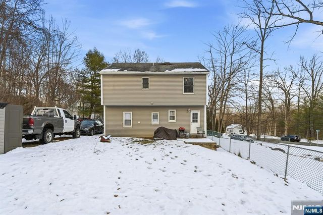 12 Quill Street, West Milford, NJ 07480