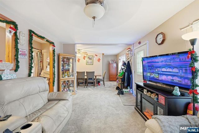 12 Quill Street, West Milford, NJ 07480