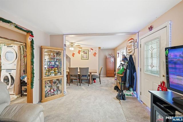 12 Quill Street, West Milford, NJ 07480