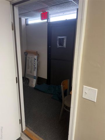 18430 Morang Drive, Detroit, MI 48205