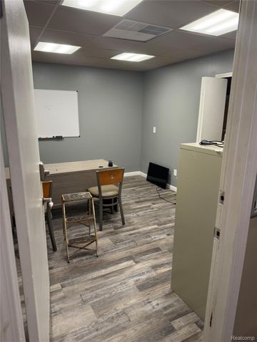 18430 Morang Drive, Detroit, MI 48205